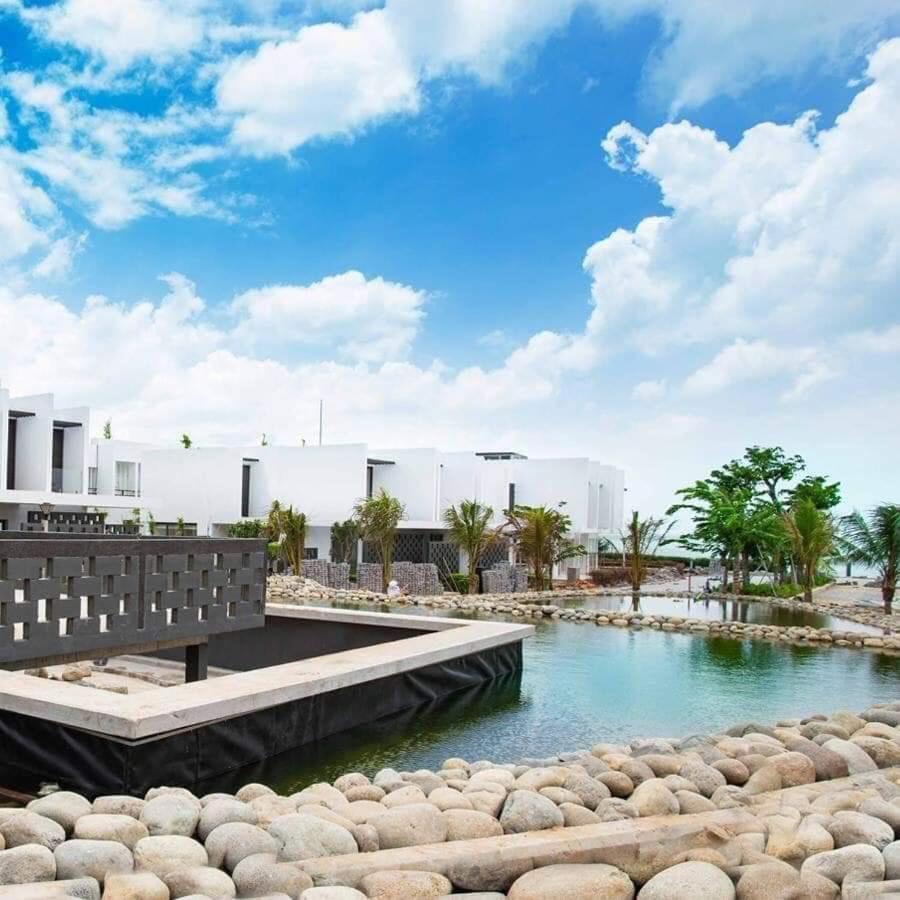 Villas At Oceanami Resort Long Hai Exteriör bild